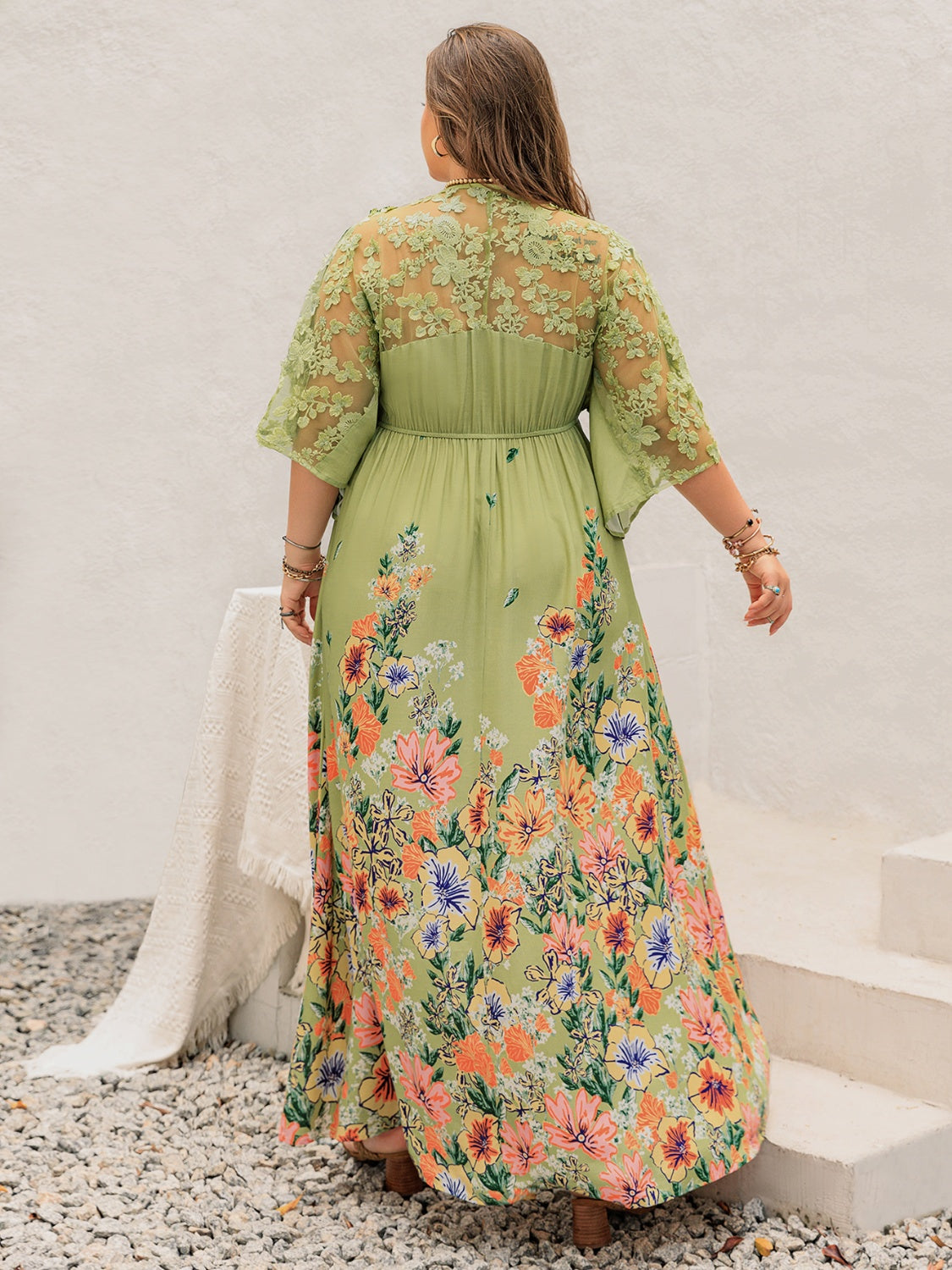 Plus Size Lace Detail Floral Half Sleeve Dress